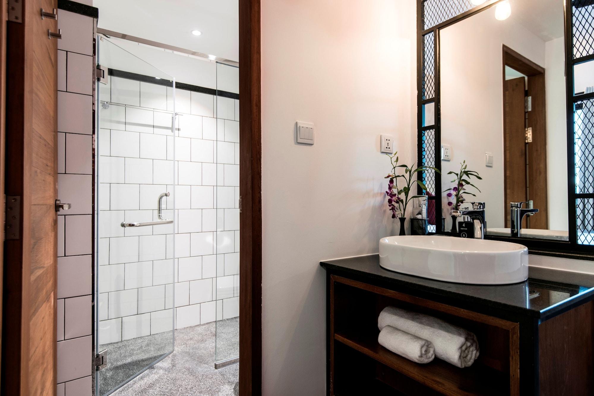 פנום פן Aquarius Hotel And Urban Resort מראה חיצוני תמונה